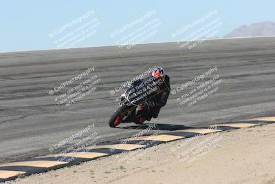 media/Oct-13-2025-Moto Forza (Mon) [[a66d839500]]/3-B Group/Session 2 (Bowl)/